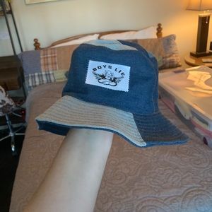 boys lie bucket hat
